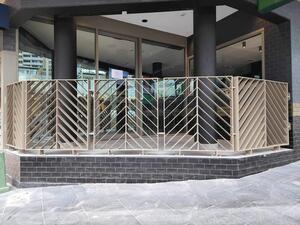 Aluminium flat bar railings custom-made and handmade